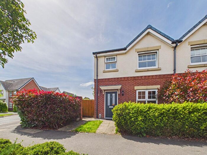 3 Bedroom Semi-Detached House For Sale In Benedict Lane, Hebburn, Tyne And Wear, NE31