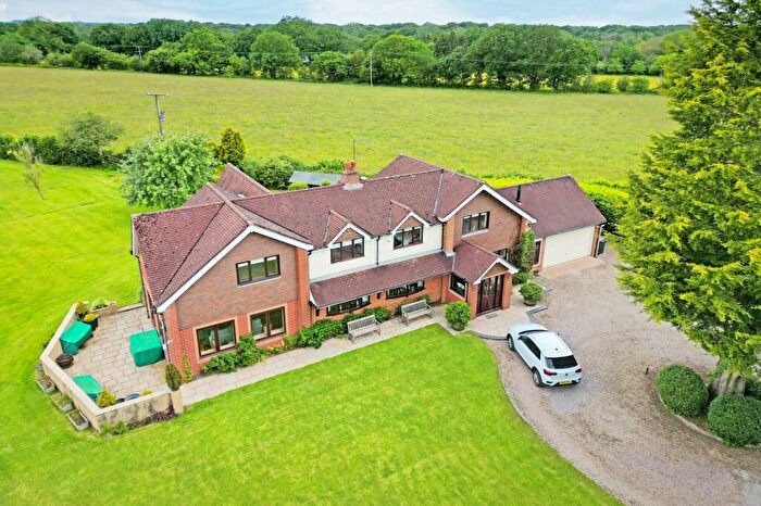 4 Bedroom Detached House For Sale In Malthouse Lane, Earlswood, B94