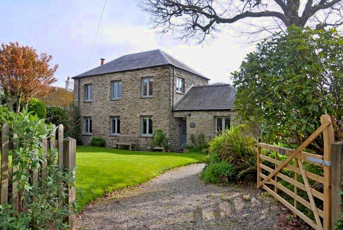 4 Bedroom Barn Conversion For Sale In Feock, Truro, TR3