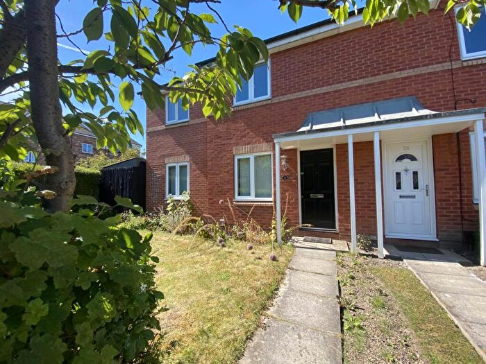 3 Bedroom House To Rent In Swinnow Close, Bramley, Leeds, LS13