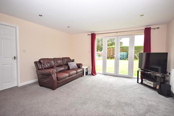 4 Bedroom Detached House For Sale In Warren Road, Saltfleet, LN11
