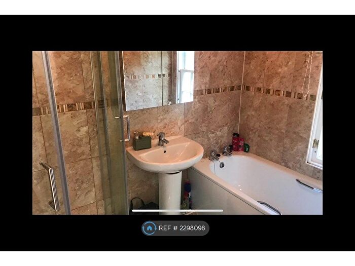 6 Bedroom End Of Terrace House To Rent In Queen Street, Stirling, FK8
