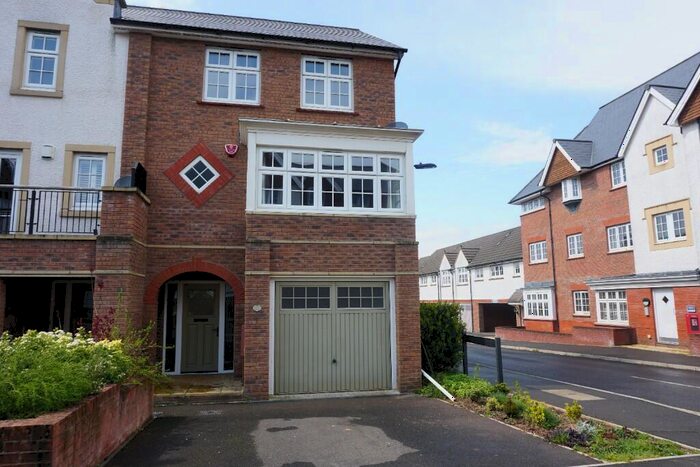 5 Bedroom Semi-Detached House To Rent In Danby Street, Bristol, BS16