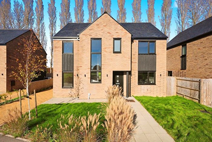 4 Bedroom Detached House For Sale In Archers Field, Isfield, Uckfield, TN22