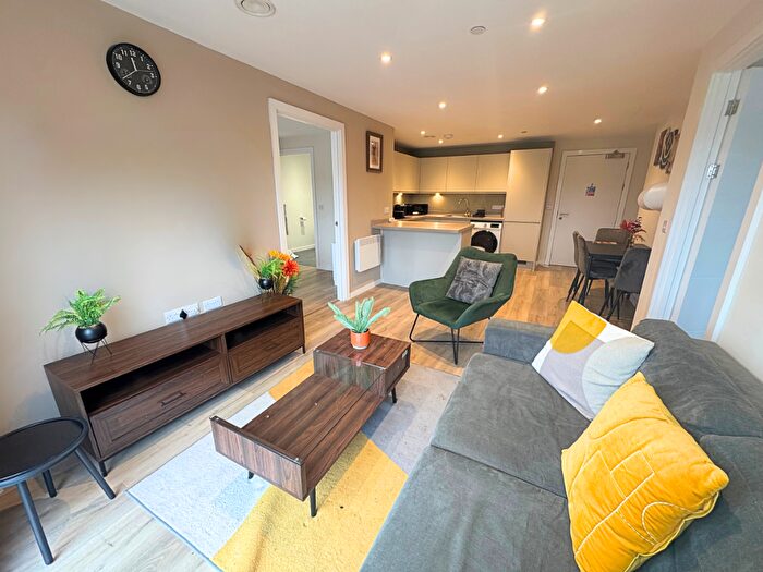 2 Bedroom Apartment To Rent In Richmond Row, Liverpool, Merseyside, L3