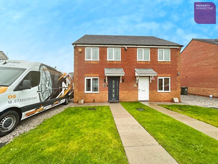 3 Bedroom Semi Detached House For Sale In Constable Drive, Rochdale, OL11