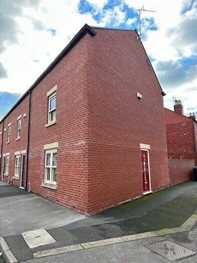 3 Bedroom End Of Terrace House To Rent In Langdale Road, Sheffield, S8