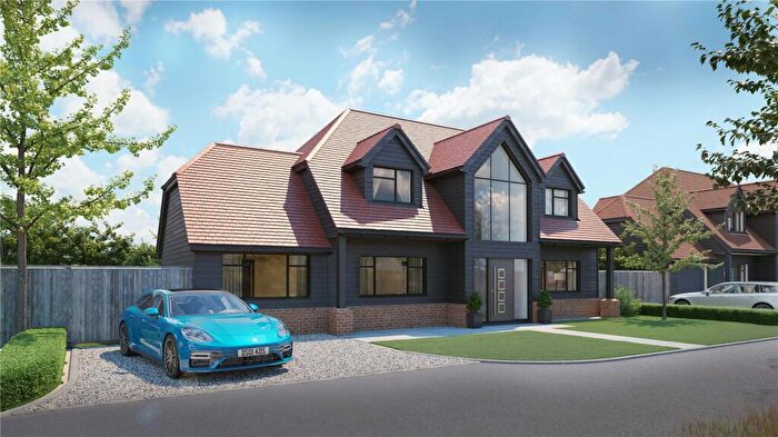 4 Bedroom Detached House For Sale In Greywell Road, Mapledurwell, Basingstoke, Hampshire, RG24