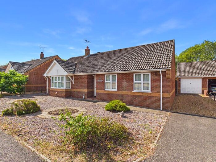 3 Bedroom Detached Bungalow For Sale In Greenwich Close, Downham Market, PE38