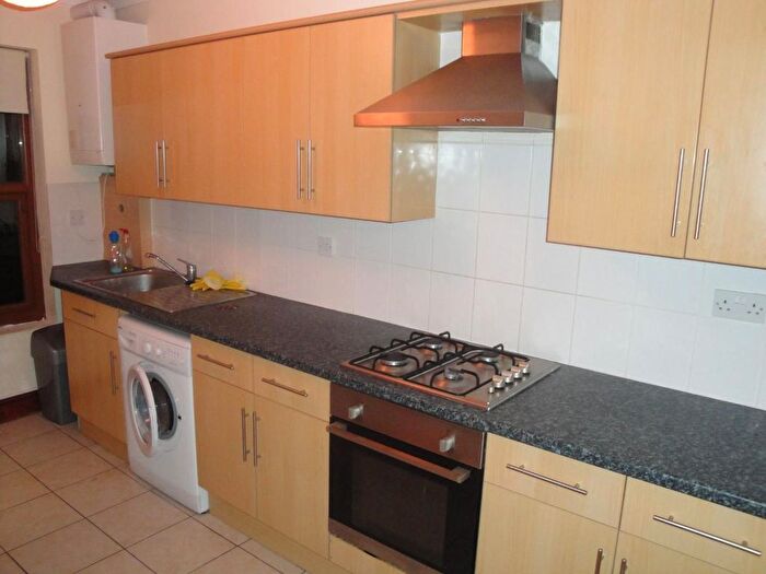 2 Bedroom Flat To Rent In Telegraph Mews, Goodmayes, IG3