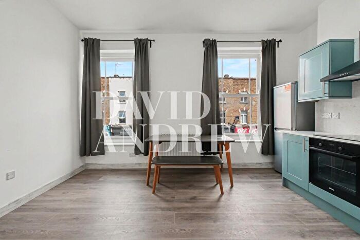 4 Bedroom Flat To Rent In Blackstock Road, London, N5