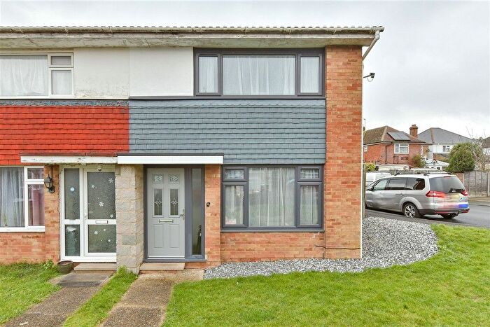 2 Bedroom End Terrace House For Sale In Ambleside, Sittingbourne, Kent, ME10