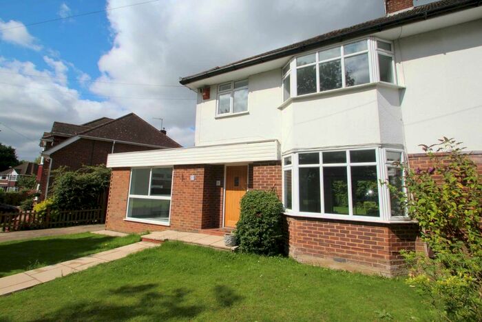 3 Bedroom Semi-Detached House To Rent In Brickfield Avenue, Hemel Hempstead, HP3