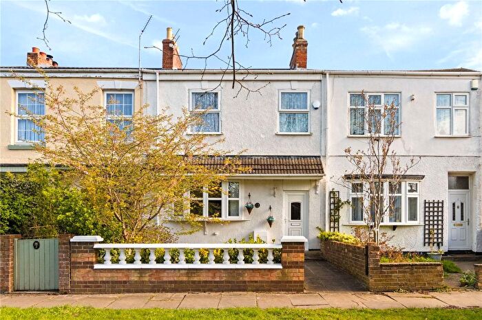 4 Bedroom Terraced House For Sale In West Parade, Grimsby, Lincolnshire, DN31