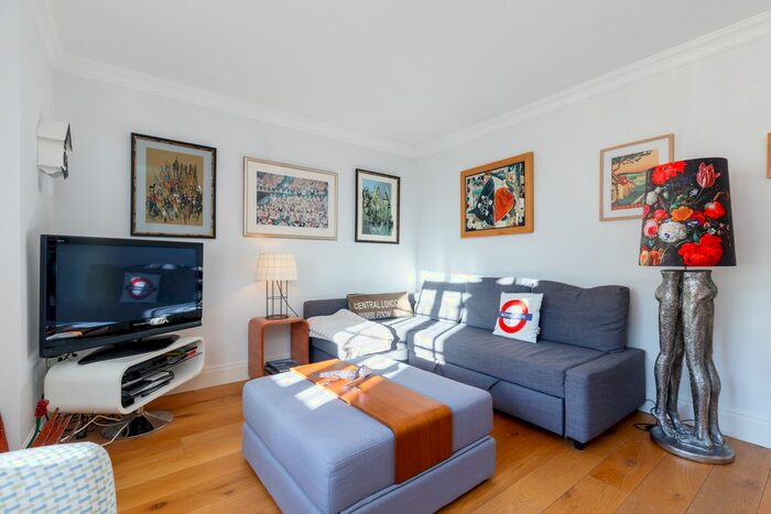 2 Bedroom Flat To Rent In Grosvenor Hill, London, SW19