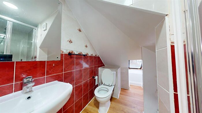 1 Bedroom Property To Rent In Dollis Hill Lane, Neasden, London, NW2