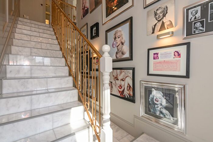 1 Bedroom Flat To Rent In Park Square West, Leeds, LS1