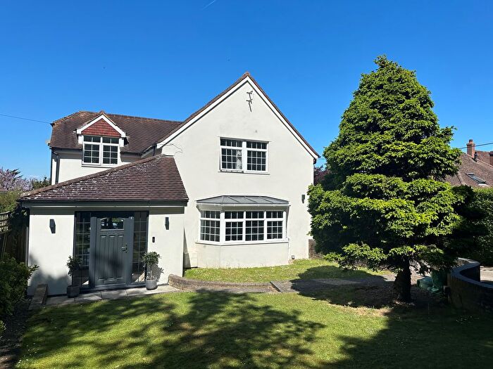 4 Bedroom Property To Rent In Hill Avenue, Dover, CT15