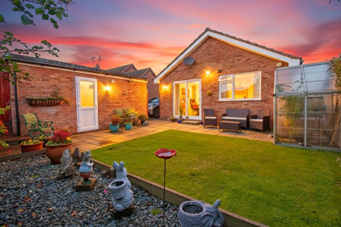 3 Bedroom Detached Bungalow For Sale In Hawthornden Avenue, Uttoxeter, ST14