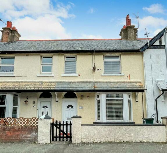 3 Bedroom Terraced House To Rent In Winllan Avenue, Llandudno, LL30