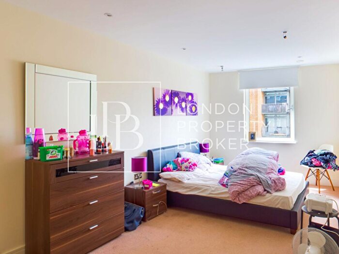 3 Bedroom Apartment To Rent In Indescon Square, London, E14