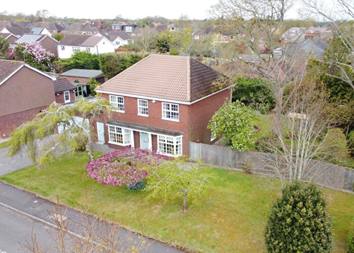 4 Bedroom Detached House For Sale In Large Corner Plot - Haglis Drive, Wendover, HP22