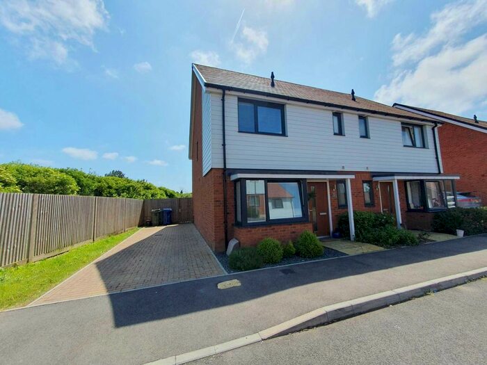 3 Bedroom Semi-Detached House To Rent In Nova Avenue, Faversham, ME13