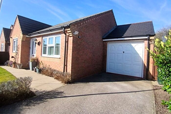 2 Bedroom Detached Bungalow For Sale In Kestrel Close, Tattershall, LN4