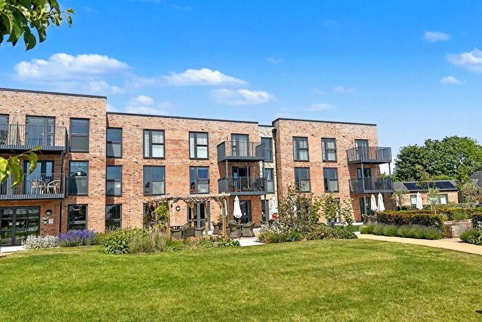 2 Bedroom Flat For Sale In Wimborne, BH21