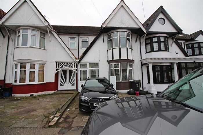 4 Bedroom Terraced House To Rent In Redbridge Lane East, Ilford, IG4