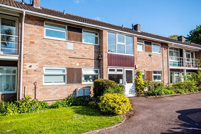 2 Bedroom Flat For Sale In De Freville Road, Great Shelford, Cambridge, CB22