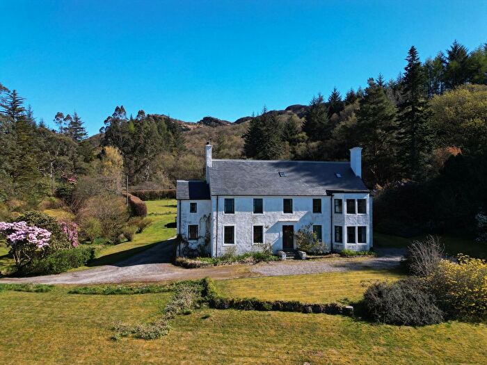 8 Bedroom Farmhouse For Sale In Colintraive, PA22