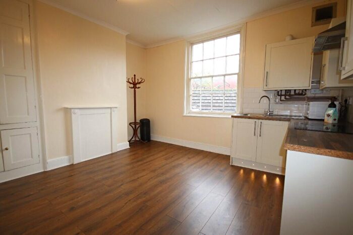 2 Bedroom Apartment To Rent In York House, City Centre, DE1