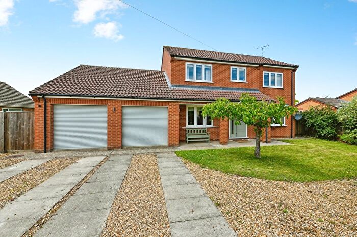 4 Bedroom Detached House For Sale In Station Road, Long Sutton, Spalding, Lincolnshire, PE12