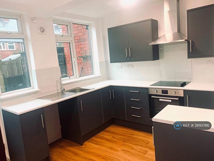 3 Bedroom Terraced House To Rent In Beauvale Road, Nottingham, NG2