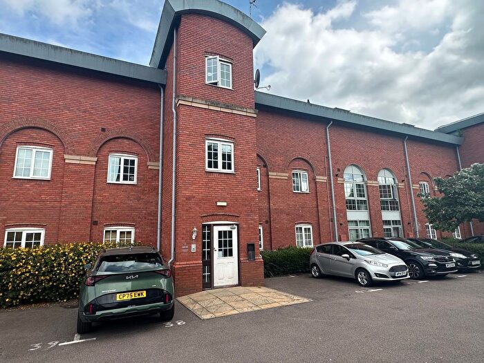 2 Bedroom Flat To Rent In Caxton Court, Burton Upon Trent, DE14