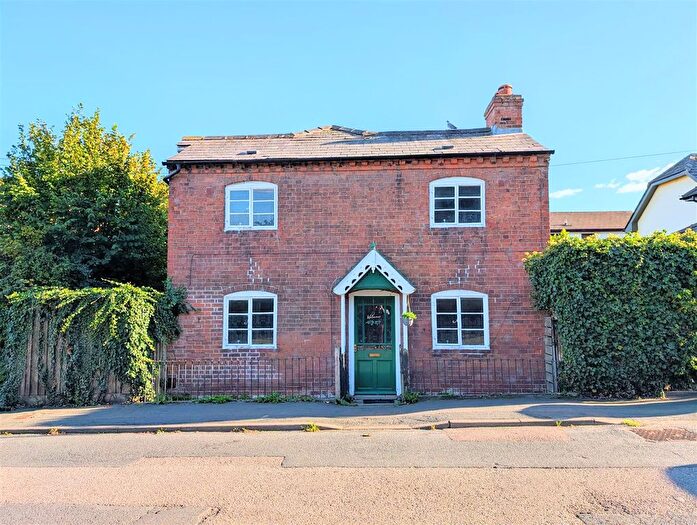 3 Bedroom Detached House For Sale In Old Eign Hill, Hereford, HR1