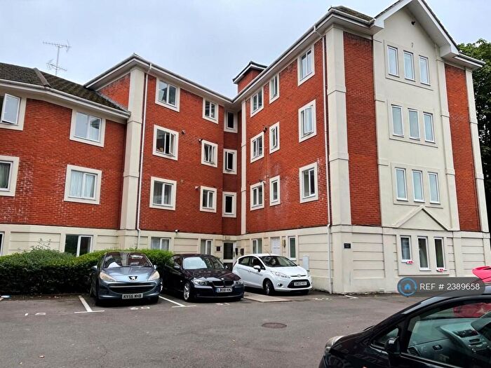 2 Bedroom Flat To Rent In London Road, Reading, RG1