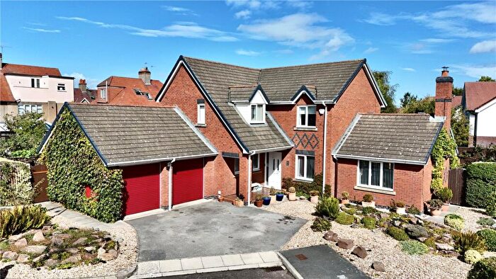 4 Bedroom Detached House For Sale In Queens Avenue, Meols, Wirral, Merseyside, CH47
