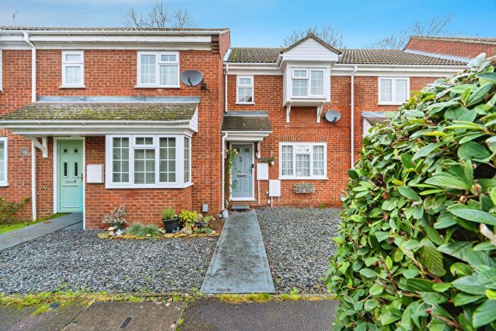 3 Bedroom Terraced House For Sale In Judith Gardens, Kempston, Bedford, MK42