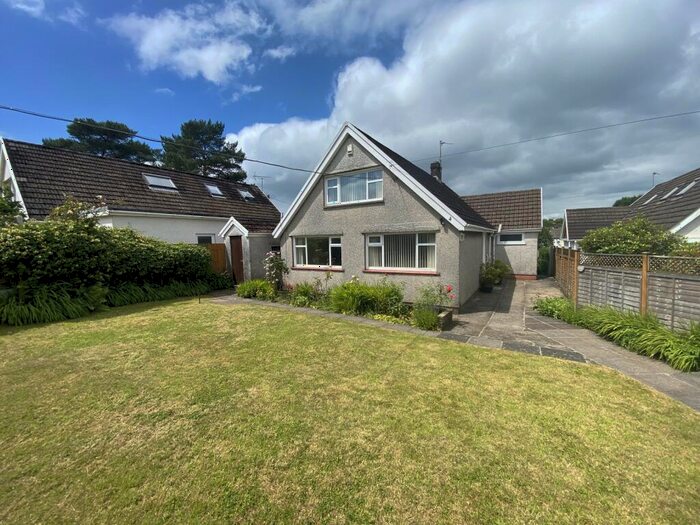 3 Bedroom Detached Bungalow For Sale In Bryntywod, Llangyfelach, Swansea, City And County Of Swansea., SA5