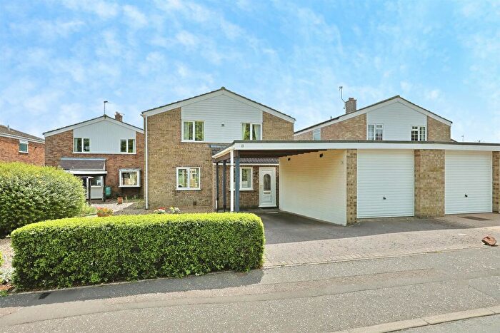 4 Bedroom Detached House For Sale In Garrick Green, Norwich, NR6