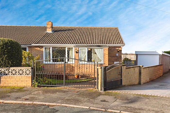 2 Bedroom Semi-Detached Bungalow For Sale In Lynwood Drive, Barnsley, S71
