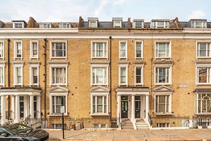 2 Bedroom Flat To Rent In Eardley Crescent, Earls Court, SW5