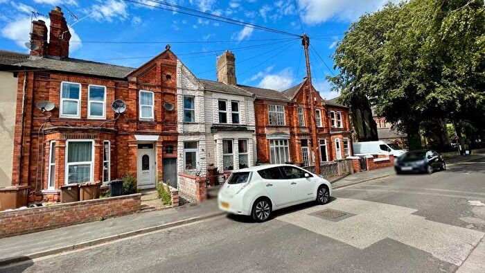 4 Bedroom Terraced House For Sale In Colegrave Street, Lincoln, LN5