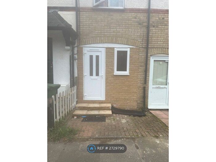 1 Bedroom Semi-Detached House To Rent In Manor St, Braintree, CM7
