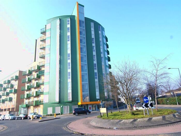 2 Bedroom Flat To Rent In Central Way, London, NW10