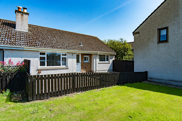 2 Bedroom Semi-Detached Bungalow For Sale In Kirkside, Alness, IV17