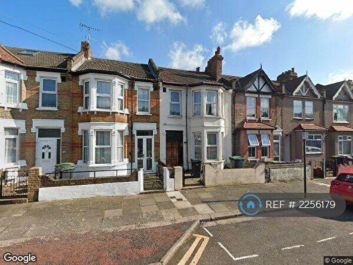 3 Bedroom Terraced House To Rent In Eldon Road, London, N22