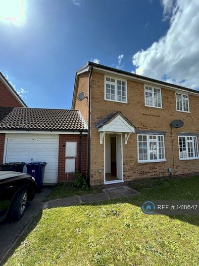 2 Bedroom Semi-Detached House To Rent In Impala Drive, Cambridge, CB1